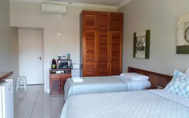 Amarilis Flat Service