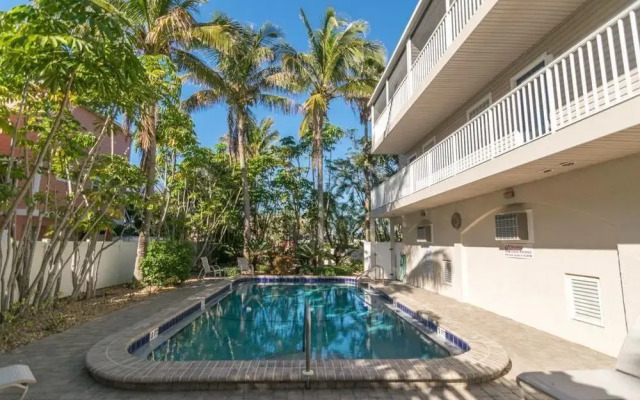 Terrace Condo 2 by RedAwning