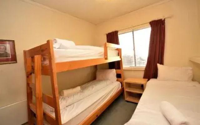Mowamba B2 Three Bedroom