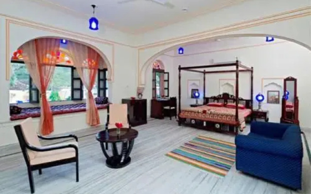 Hotel Dhula Garh