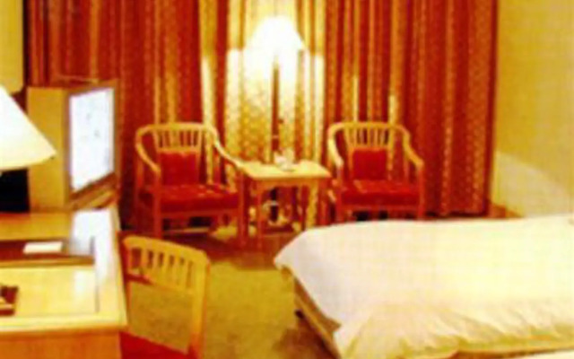 Lily Hotel