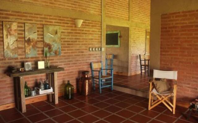 Refugio Del Guira Guira