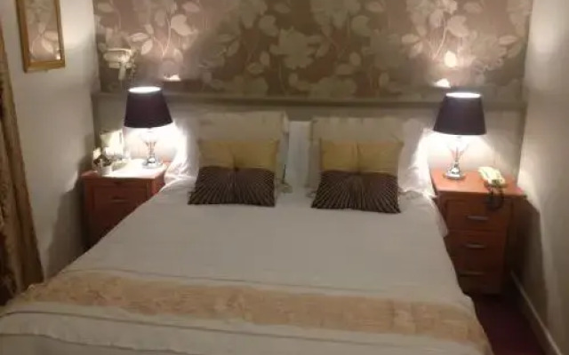 The Town House Hotel