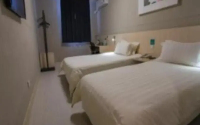 7 Days Inn Zhaotong Hailou Road Branch