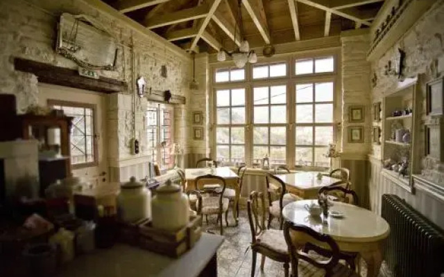 Art Deco Bed & Breakfast