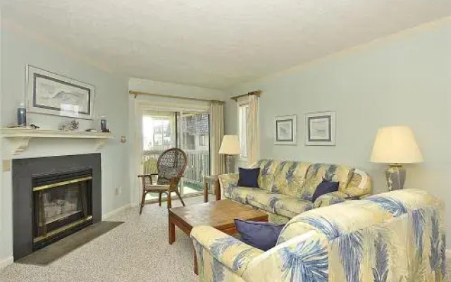 Duck Blind Villas 2E -- 2nd Floor