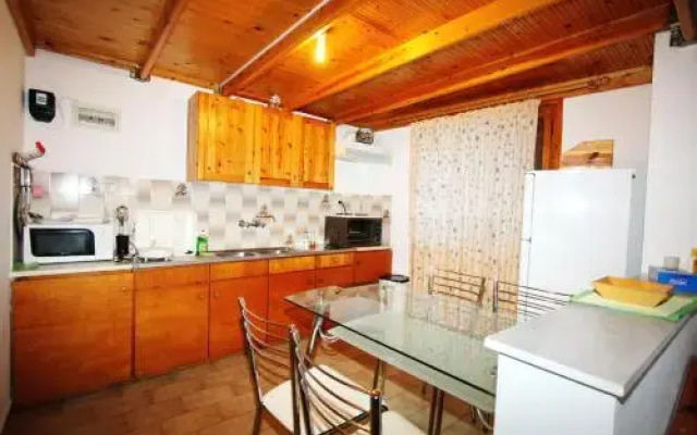 Foinikas Rooms