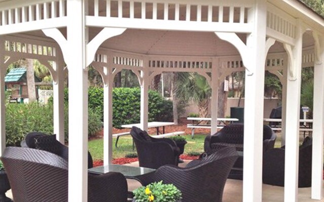 Sea Crest Surf & Racquet Club