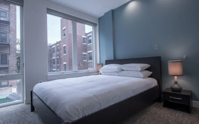 Pleasant Fenway Suites by Sonder