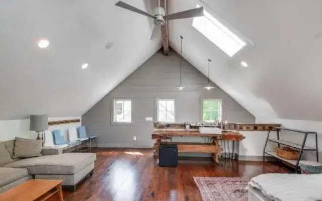 19th Ave S - 4 Br Home