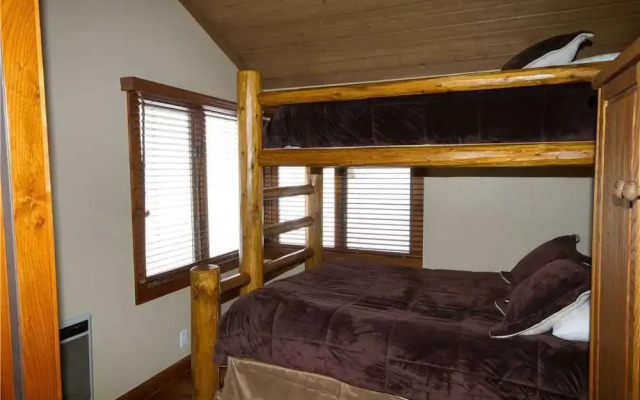 Mountainback #79, Loft, Den