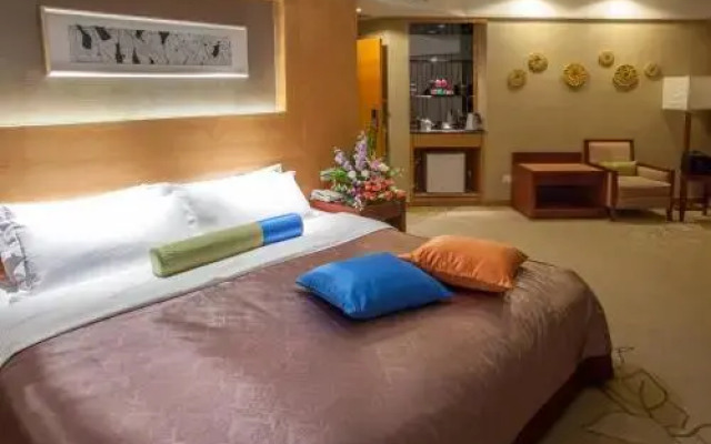 E Mei Shan Central Sunshine Hotel