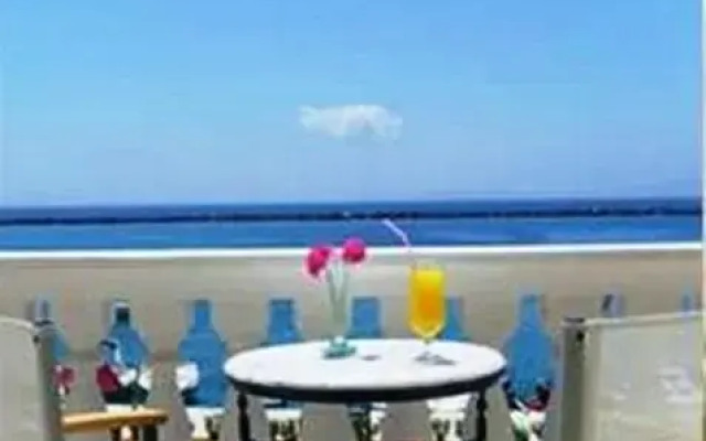 Avra Hotel