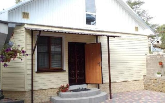 Holiday Home Olkhovskaya 13