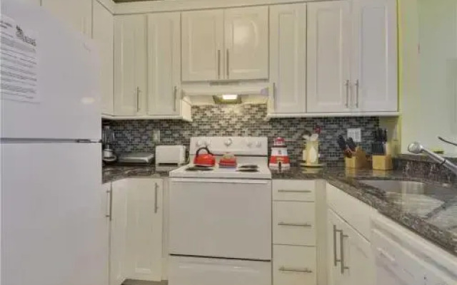 Beach House Condo (Condo)