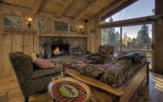 Tash Luxury Vacation Rental by RedAwning