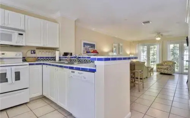 Breezy Bungalow (Townhouse)