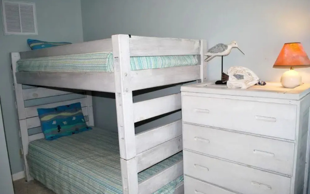Glenmar Brunswick Home - 4 Br Home