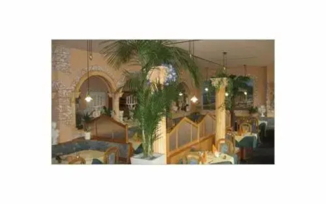 Hotel Adonis