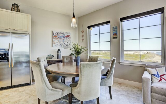 Diamond Beach 701 - Queen of Diamonds