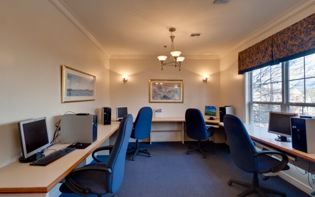 Oakwood at Avalon Crescent