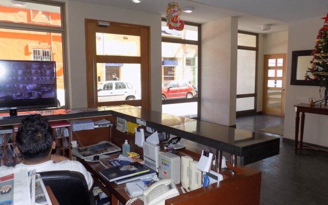 Santiago Metro Santa Lucia