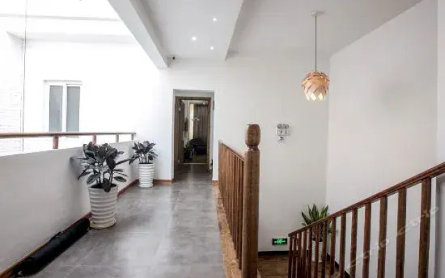 Xushe Art Design Hotel