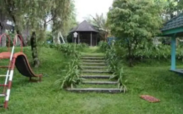 Nasta Inn Trawas