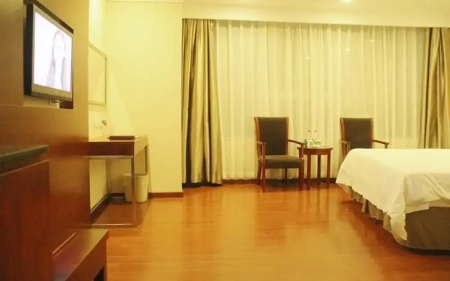GreenTree Inn Guangdong Guangzhou Baiyun Avenue Yongping Business Hotel