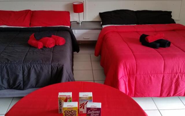 Aussie Wolf Cairns Holiday Lodge Unit 37