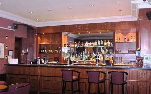 Ellersly House