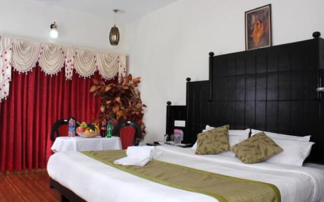 The Green Carpet Hotel