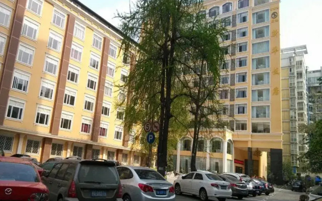Xinhua Hotel