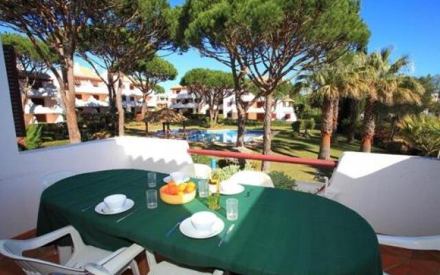 Vilamoura Apartment with Pool