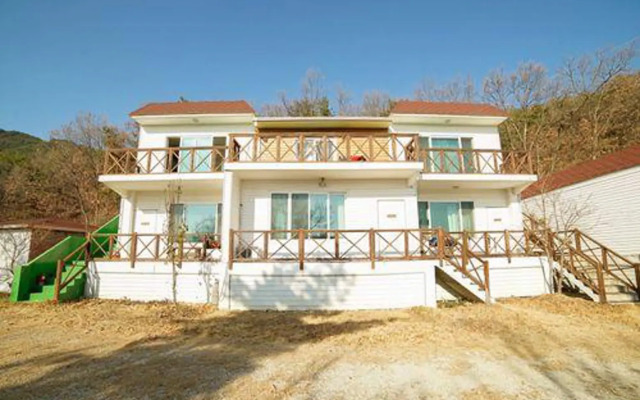 Ganghwa Sun House Pension