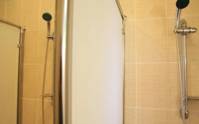 Economy Hotel Dinamo