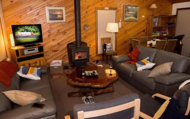 Ellimata Holiday Cottage