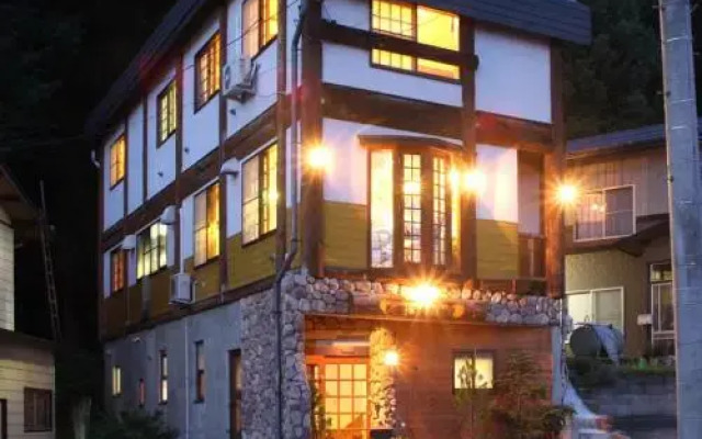 Morinoyado Koguma House