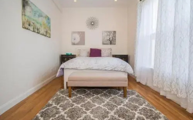 Brookline Village Townhouse by STARS of Boston