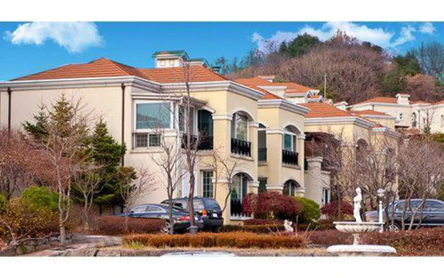 Yongin Greencounty Pension