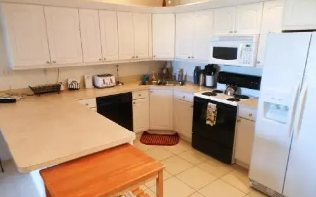 Ocean Village Capstan 423