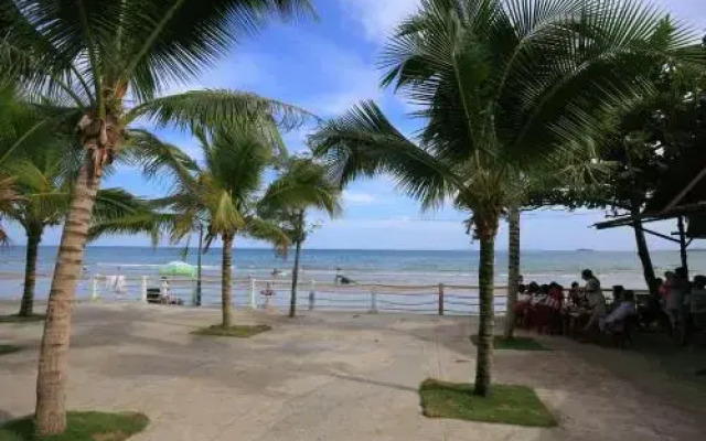 Hon Rom 2 Resort