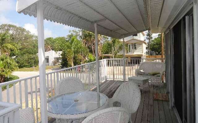 Ss Salamander North by RedAwning