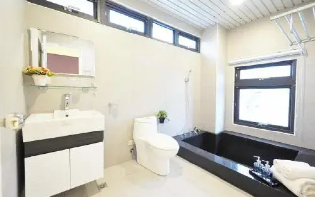 Season 5 Country Inn