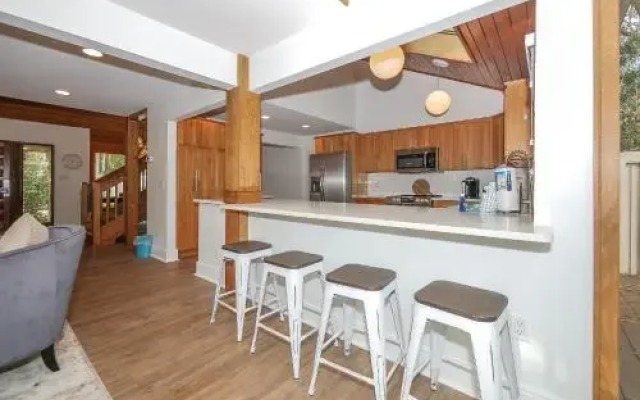 11 Gunnery - 5 Br Home