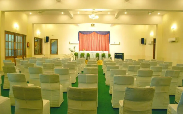 Chandra Pushp Palace