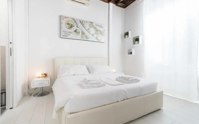 White Ostilia BB