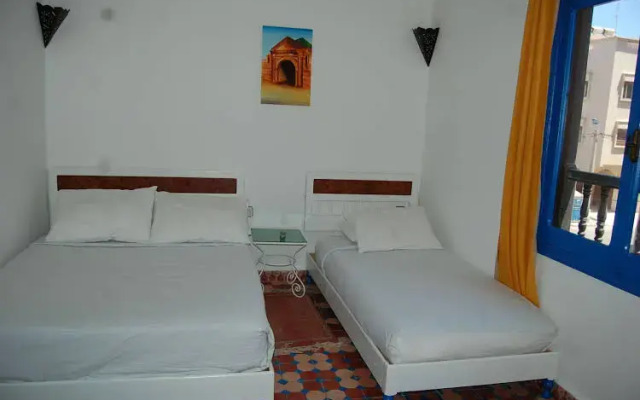 Riad Eraounak Souiri Hotel