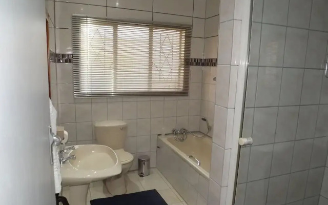 Guest House 4 U