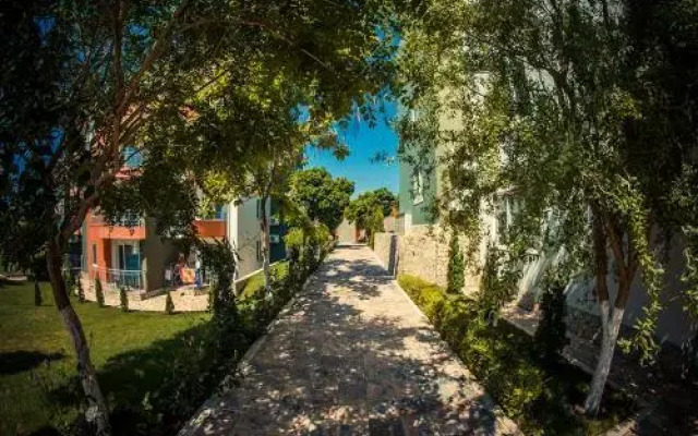 GT Green Fort Beach Apartments
